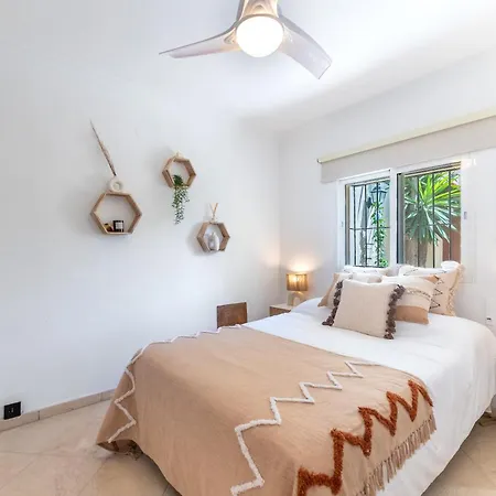 فيلة New Beachside With Private Pool