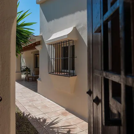 New Beachside With Private Pool
