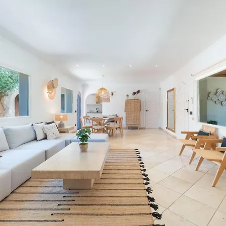 New Beachside With Private Pool فيلة *