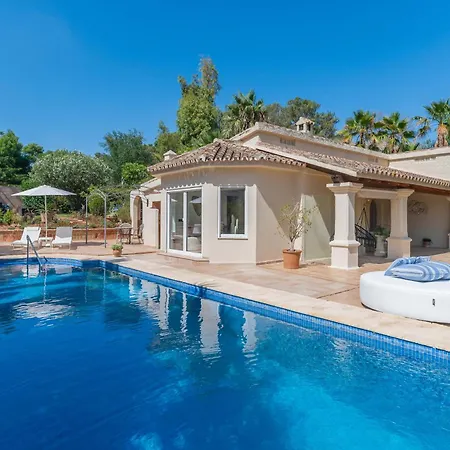 New Beachside With Private Pool ماربيا