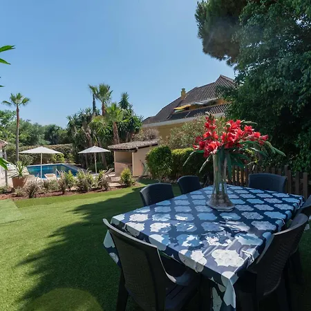 New Beachside With Private Pool * ماربيا